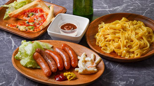 ソーセージ、パスタ、ピザなどONENESSの料理